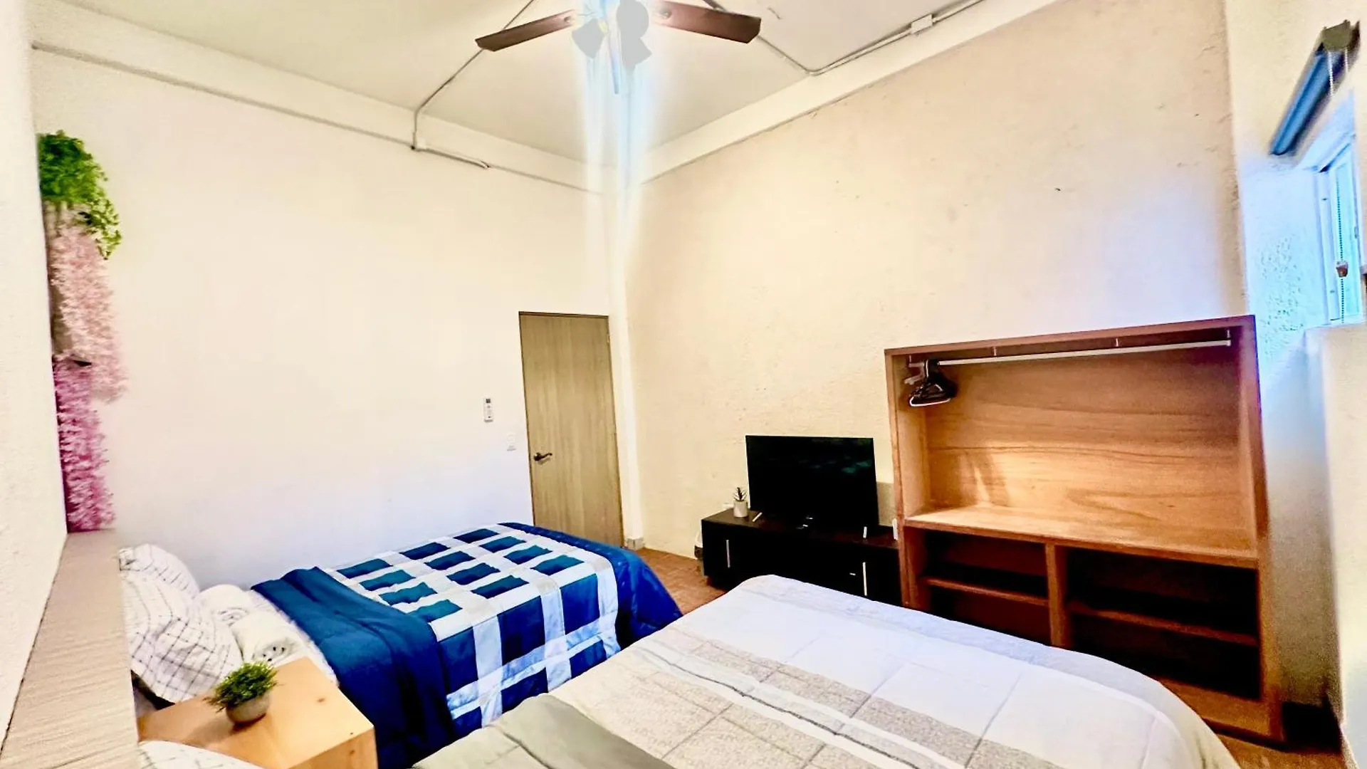 Departamento Centrico, 2 Habitaciones , 4 Camas Matrimoniales, 1 Bano Completo, 1 Estacionamiento Cabo San Lucas 0*,  Mexikó